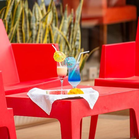 Hotel La Rose Blanche Korhogo Εξωτερικό φωτογραφία