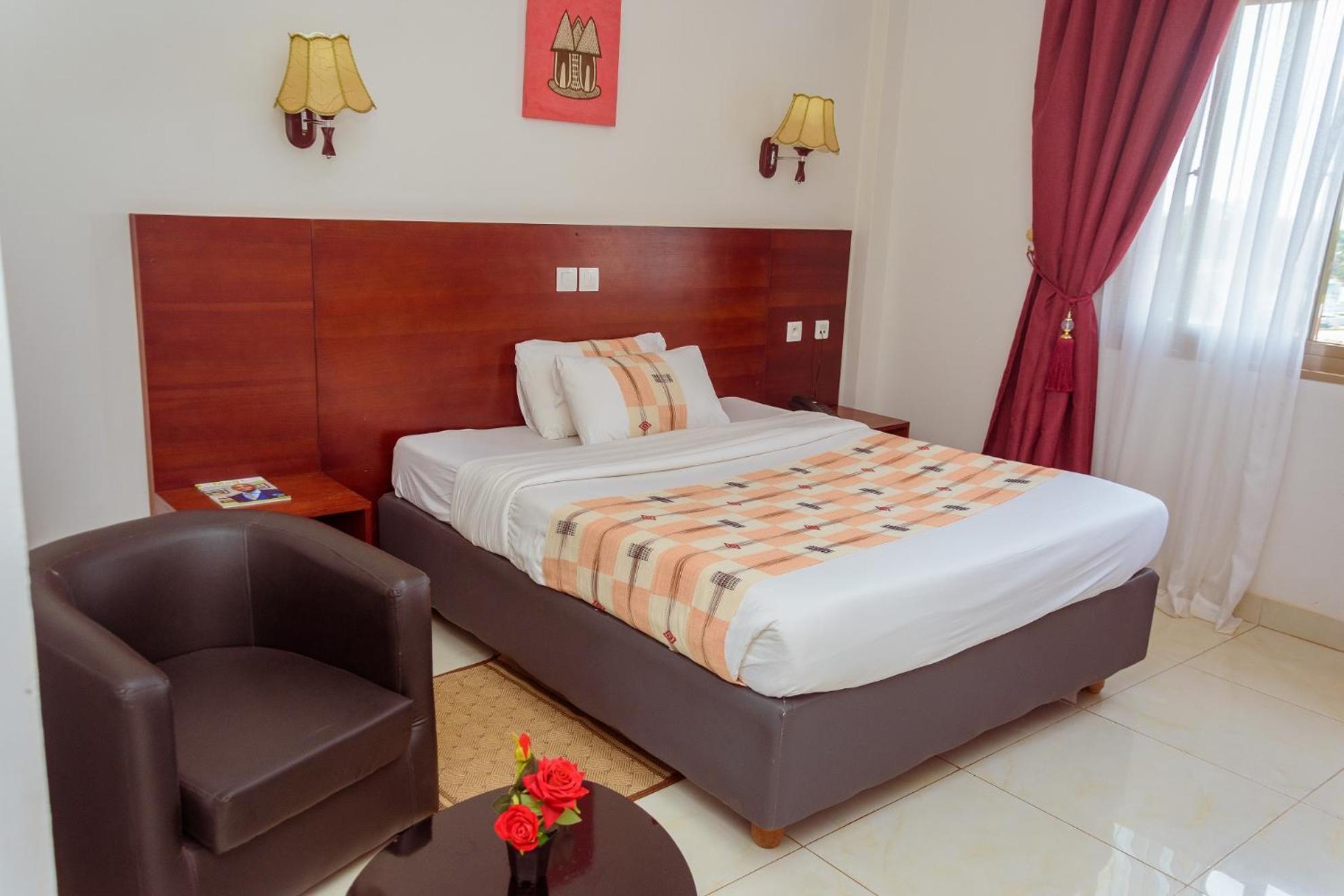 Hotel La Rose Blanche Korhogo Εξωτερικό φωτογραφία