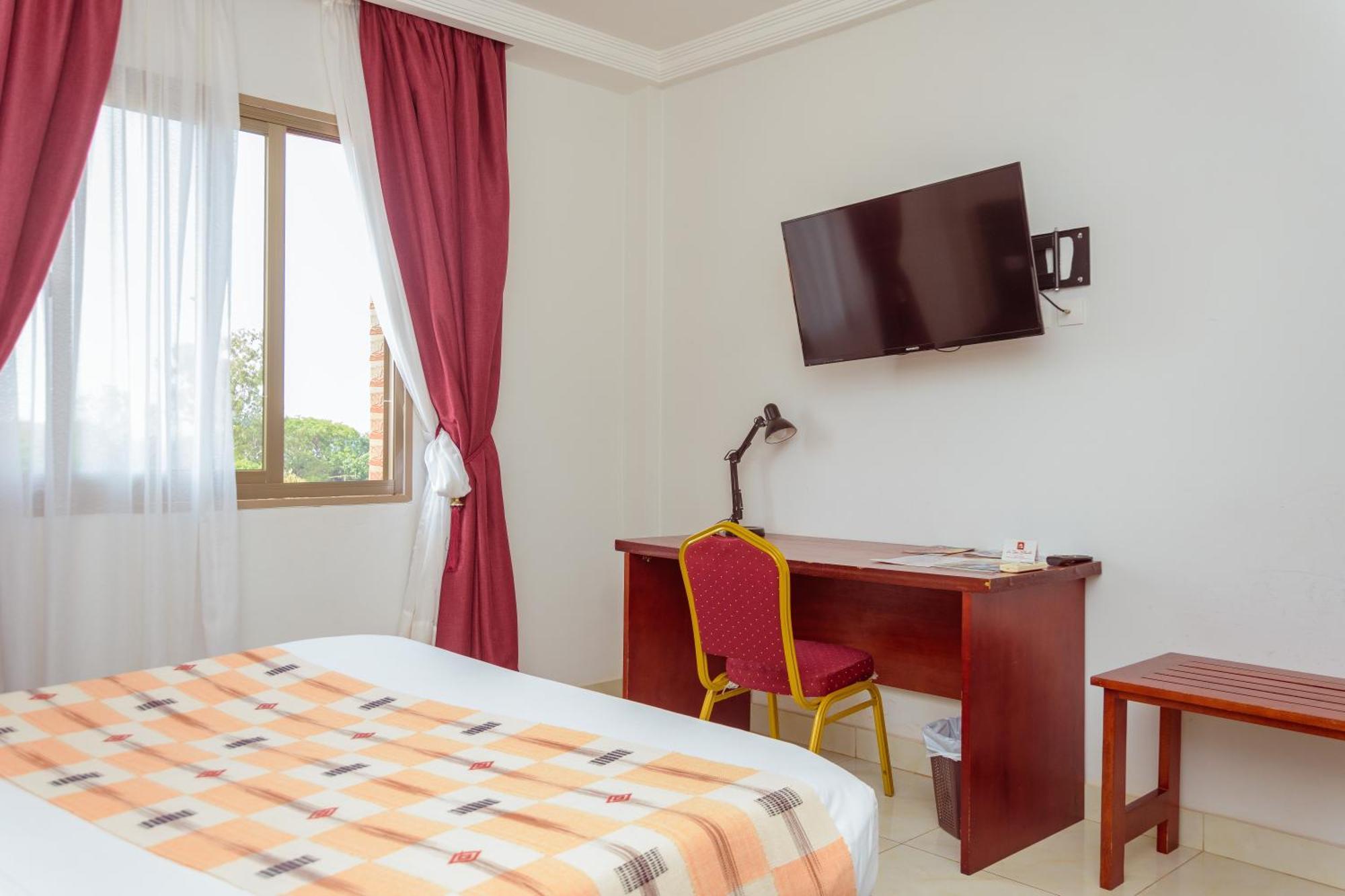 Hotel La Rose Blanche Korhogo Εξωτερικό φωτογραφία