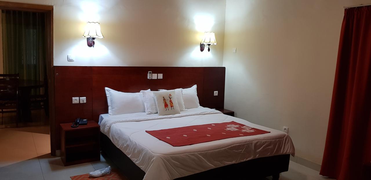 Hotel La Rose Blanche Korhogo Εξωτερικό φωτογραφία