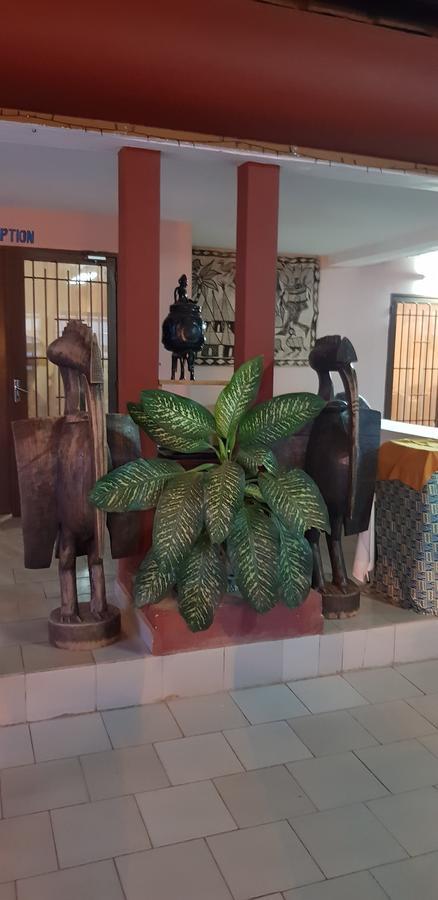 Hotel La Rose Blanche Korhogo Εξωτερικό φωτογραφία