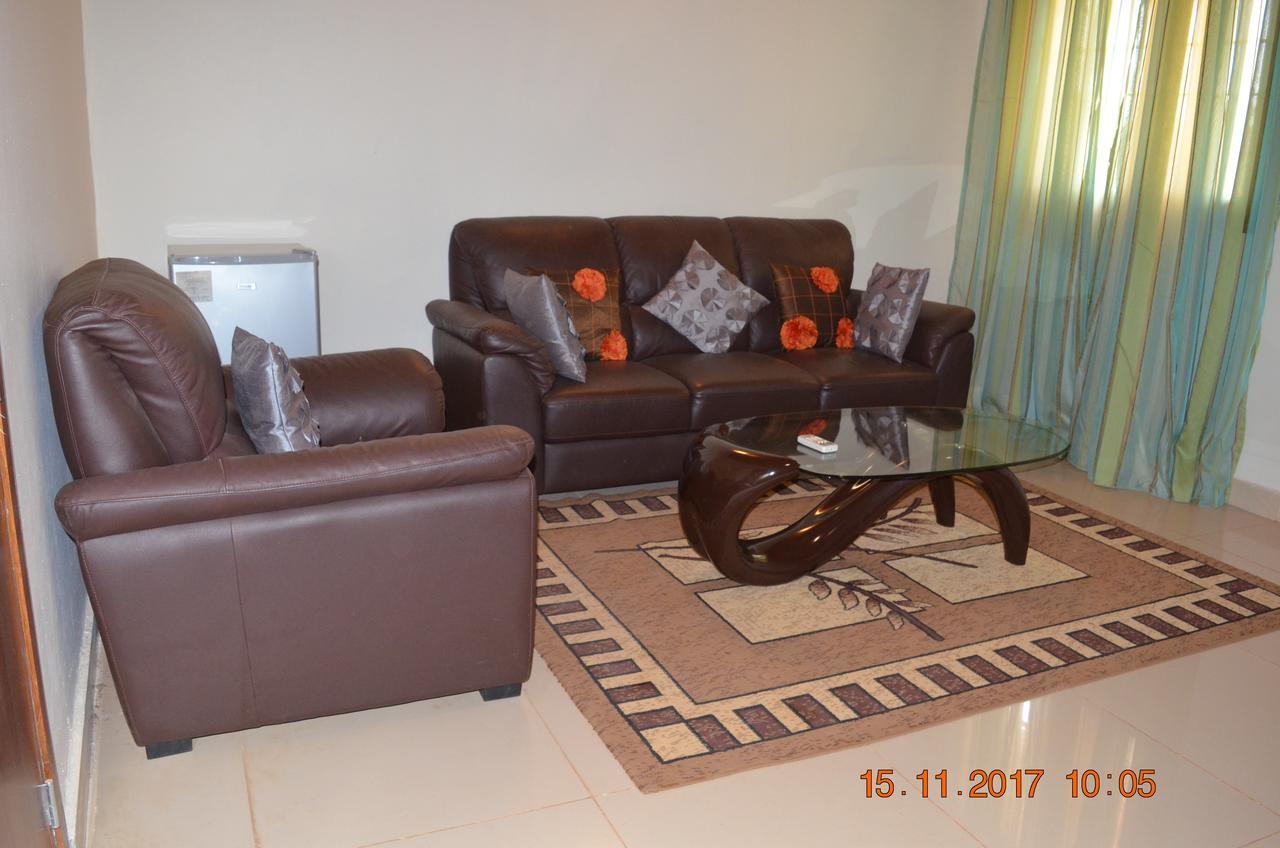 Hotel La Rose Blanche Korhogo Εξωτερικό φωτογραφία