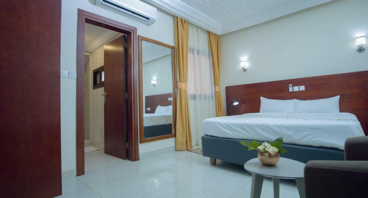 Hotel La Rose Blanche Korhogo Εξωτερικό φωτογραφία