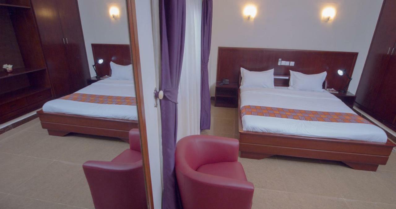 Hotel La Rose Blanche Korhogo Εξωτερικό φωτογραφία