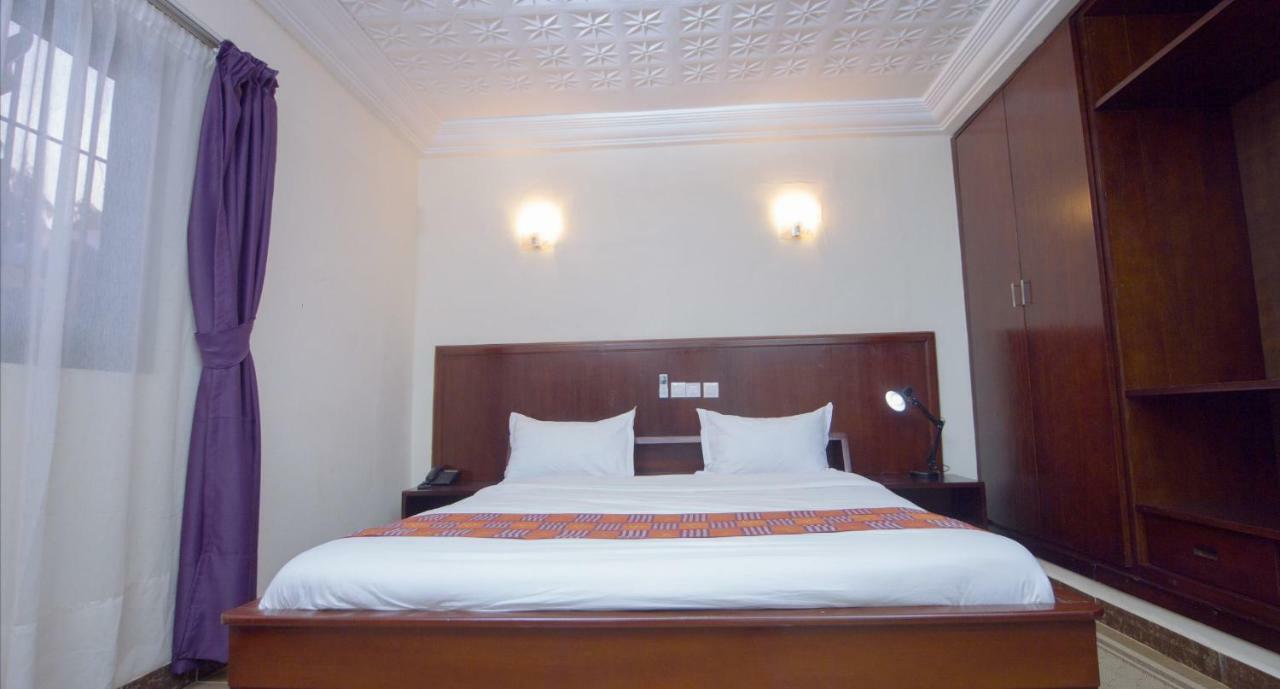 Hotel La Rose Blanche Korhogo Εξωτερικό φωτογραφία